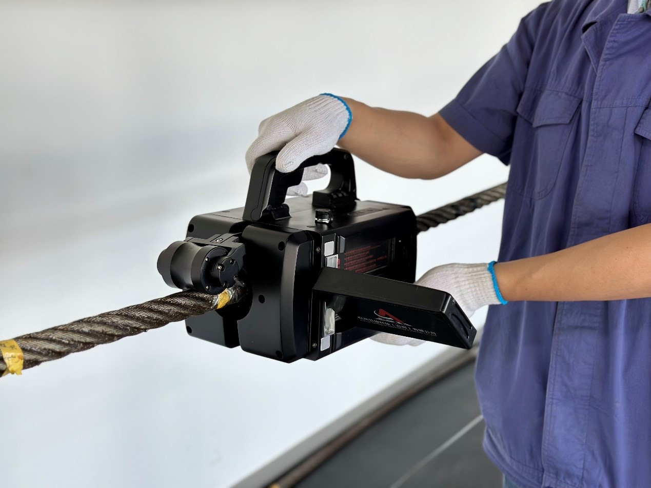 安测钢丝绳损伤携带式AI安全检测系统应用案例